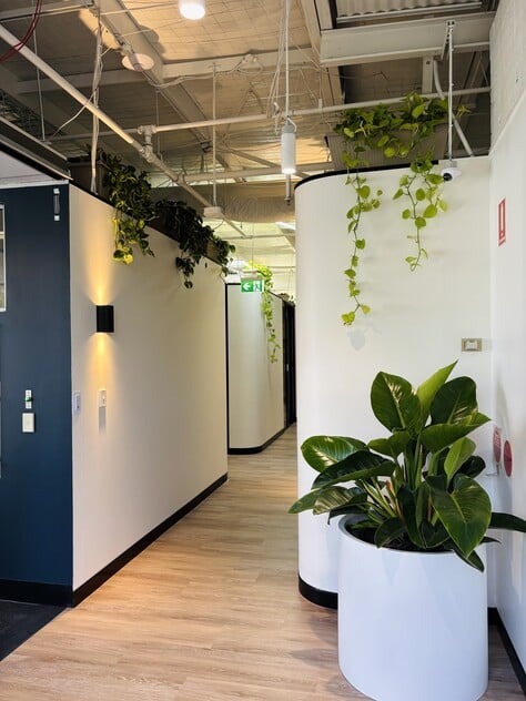 Large Serviced Offices with Parking