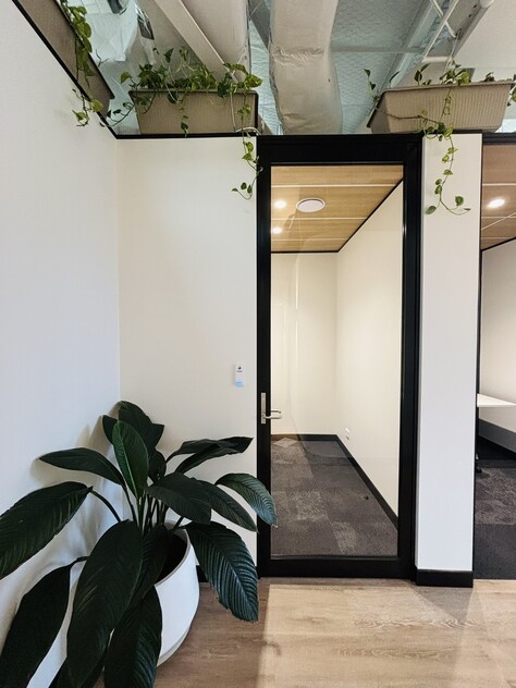 Large Serviced Offices with Parking