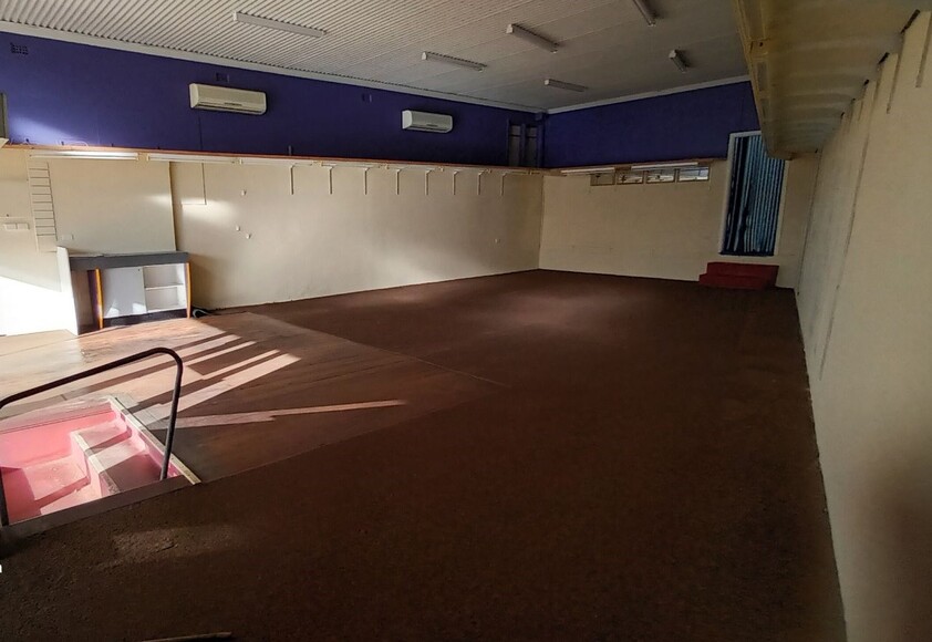 COMMERCIAL PROPERTY FOR SALE AND/OR LEASE - MT BARKER - WA