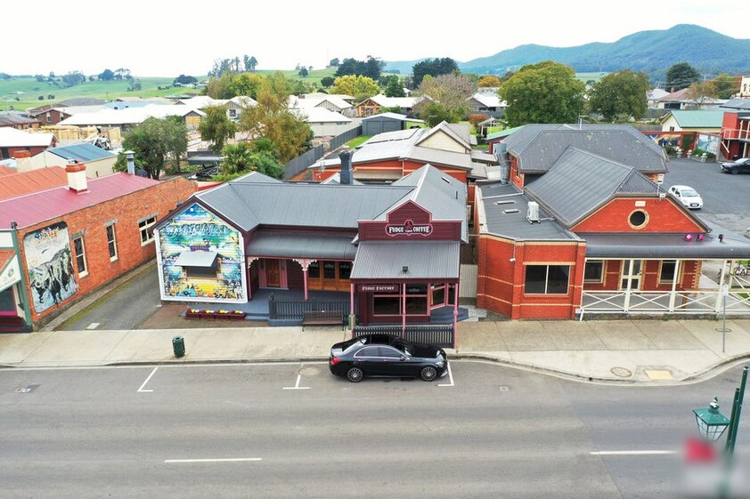 Iconic and Historic Commercial Property in the Heart of Sheffield Tasmania