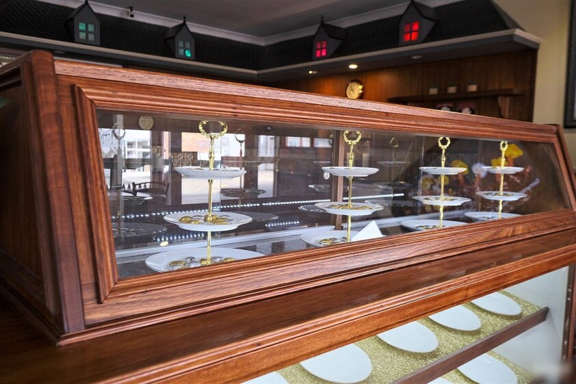 Iconic and Historic Commercial Property in the Heart of Sheffield Tasmania
