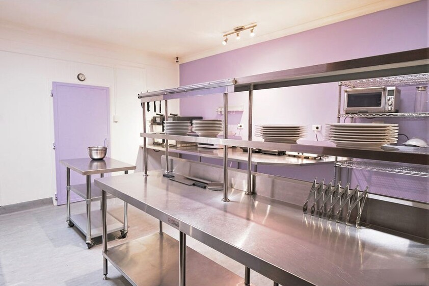 Iconic and Historic Commercial Property in the Heart of Sheffield Tasmania