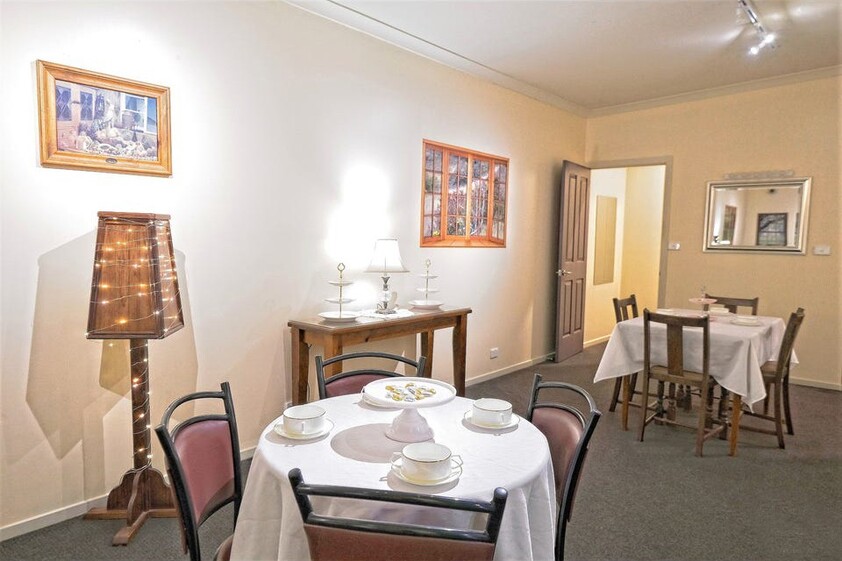Iconic and Historic Commercial Property in the Heart of Sheffield Tasmania