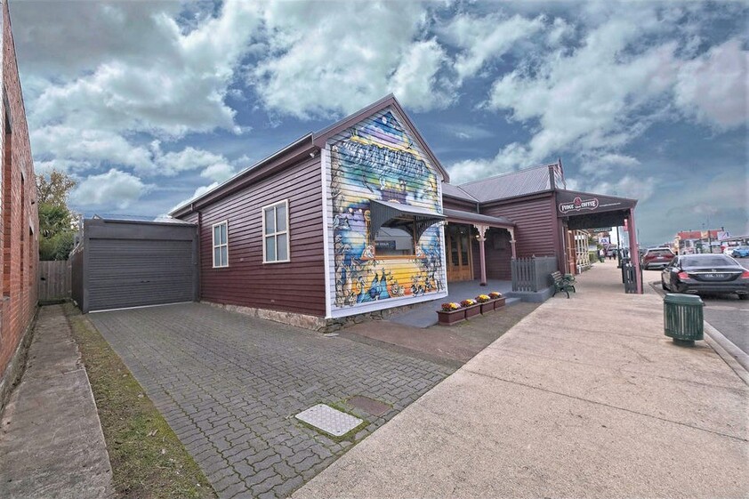 Iconic and Historic Commercial Property in the Heart of Sheffield Tasmania