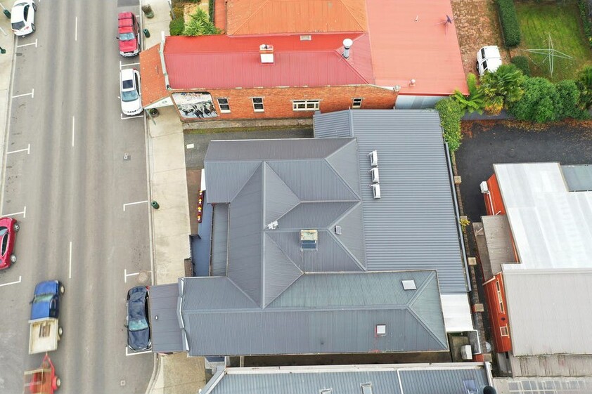 Iconic and Historic Commercial Property in the Heart of Sheffield Tasmania
