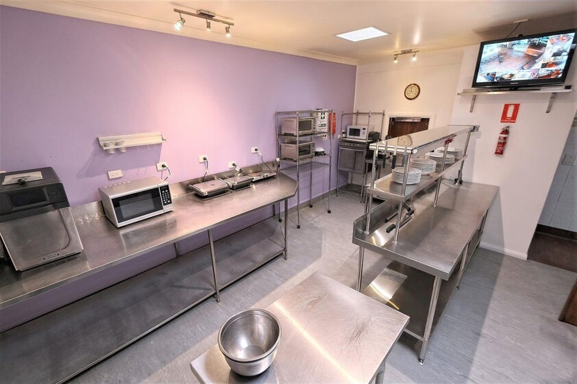 Iconic and Historic Commercial Property in the Heart of Sheffield Tasmania