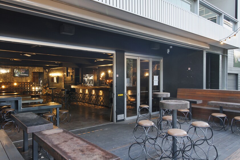 Valley Turnkey Restaurant and Bar with waiting clientele.