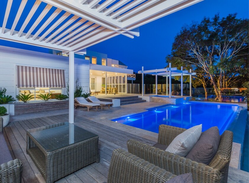 NARELLAN POOLS FRANCHISE WOLLONDILLY - AWARD WINNING BUSINESS