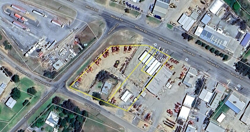 Prime Location with Potential Plus!