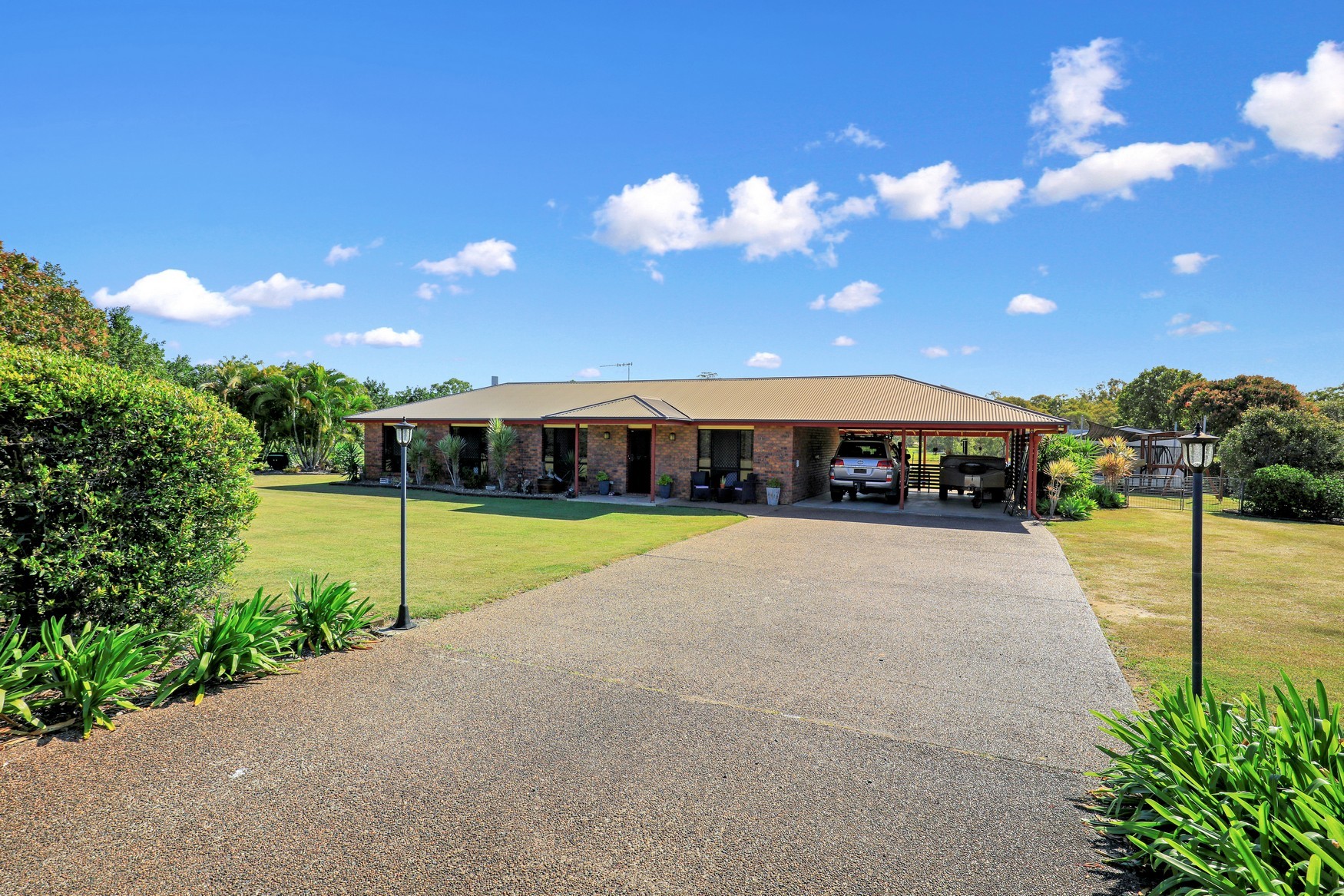 76 Davis Rd 76 Davis Rd Sharon QLD 4670 - House for Sold - owner.com.au