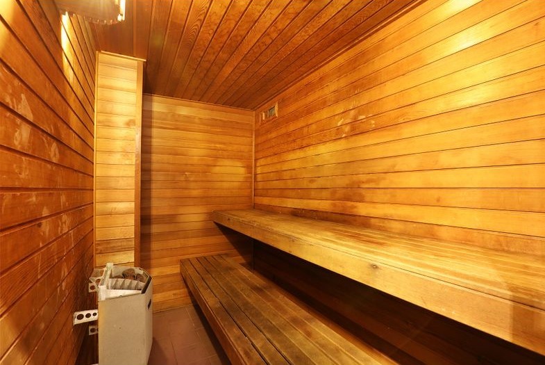 ** FULLY FURNISHED Apartment (Gym & Sauna) **