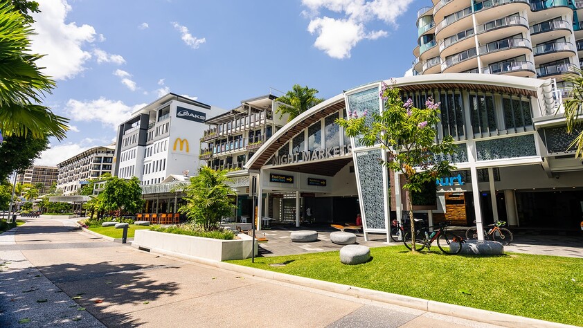 Prime Cairns Esplanade Location!