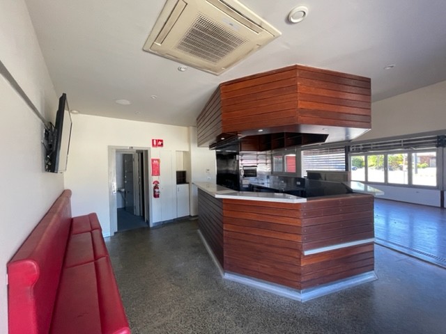 FREE RESTAURANT BUSINESS - FREE COMPLETE FITOUT - NO INGOING COST!