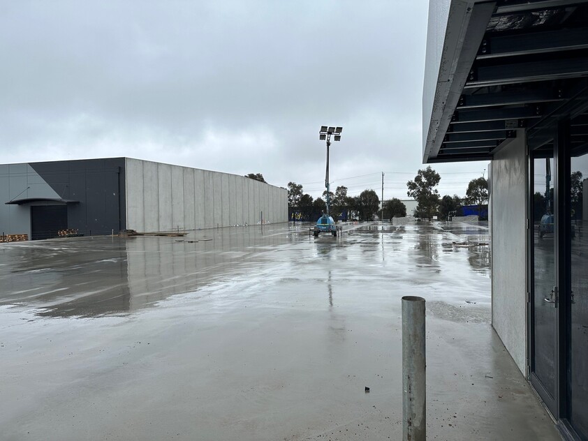 Fully Concreted and Drained Hardstand