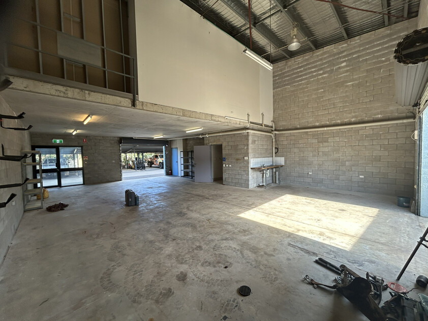 Versatile 2 Storey Warehouse and Office Unit for Lease