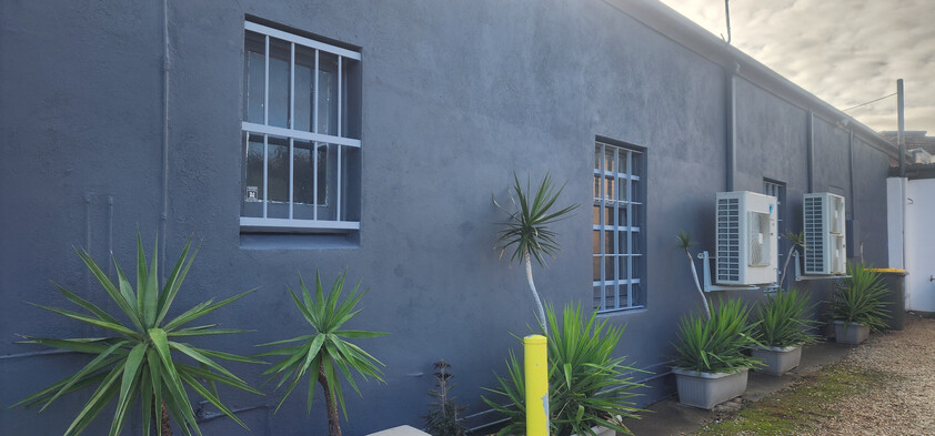 Retail Shop / Office / Unit