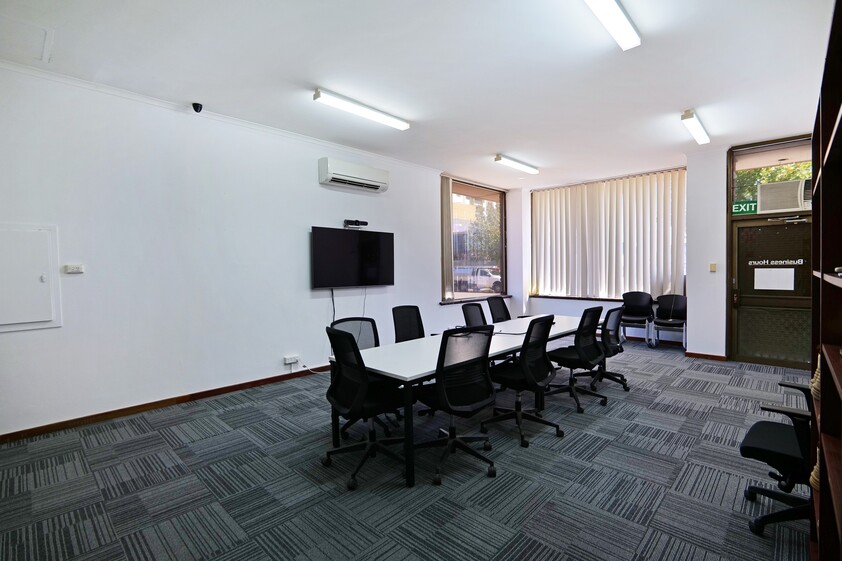 Individual Strata Offices OR Whole Site for Lease