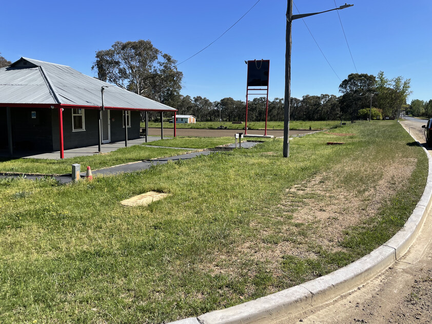 Premier Commercial/Industrial Gateway Site into Young, NSW DA Approved for Vehicle Sales & Hire!
