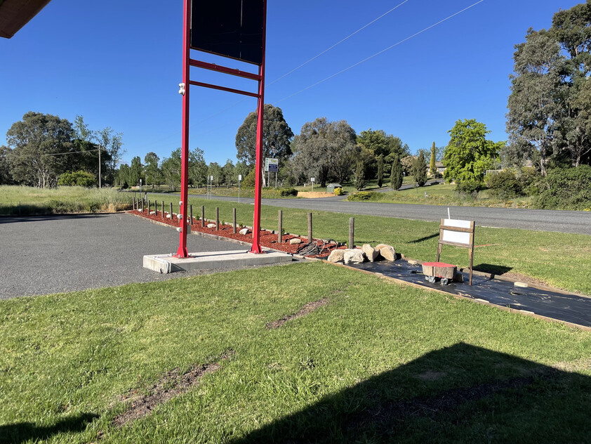Premier Commercial/Industrial Gateway Site into Young, NSW DA Approved for Vehicle Sales & Hire!