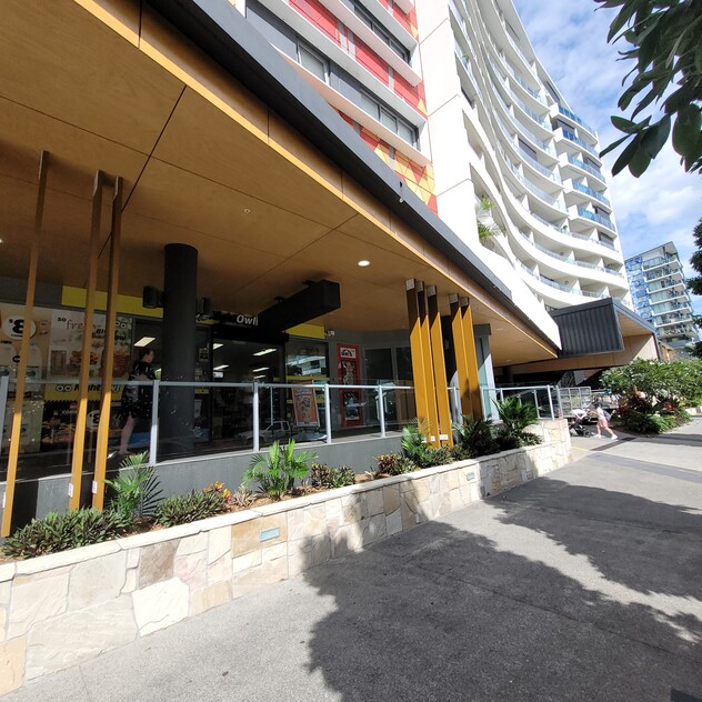 Ground Floor Retail / Office - For Sale/Lease Opportunity in the heart of West End