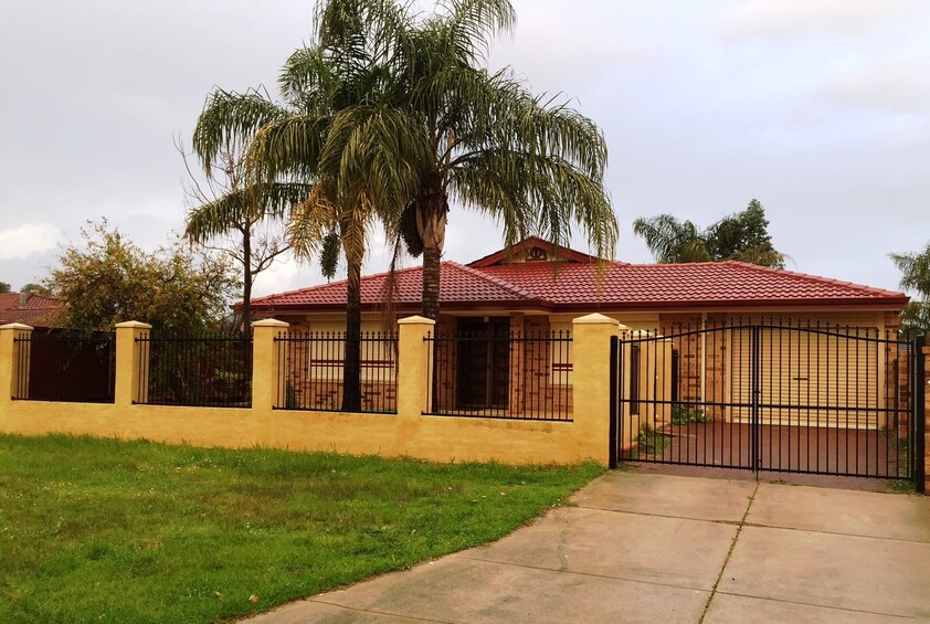 Midland 4x2 Brick and Tile House for Lease @ $750pw.