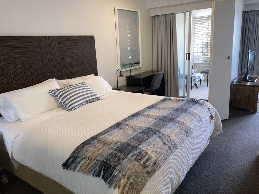 QUEST MANLY (PREVIOUS NAME) - FULLY FURNISHED HOLIDAY APARTMENT (MIN 2 NIGHTS) & SHORT TERM RENTAL IN "GRAND ESPLANADE"