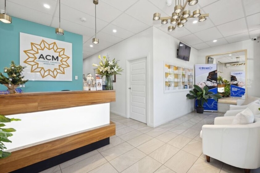 FOR SALE OR FOR LEASE Ideal for, Medical Clinic, Offices, Hairdressers, Etc..,