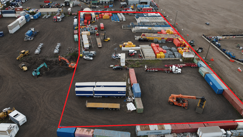 LARGE 10,000SQM HARDSTAND