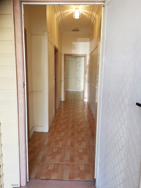quiet street house with 2 bedrooms + 1 study room, 2 toilets, 1 bathroom, 1 shower room