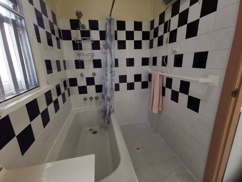 quiet street house with 2 bedrooms + 1 study room, 2 toilets, 1 bathroom, 1 shower room
