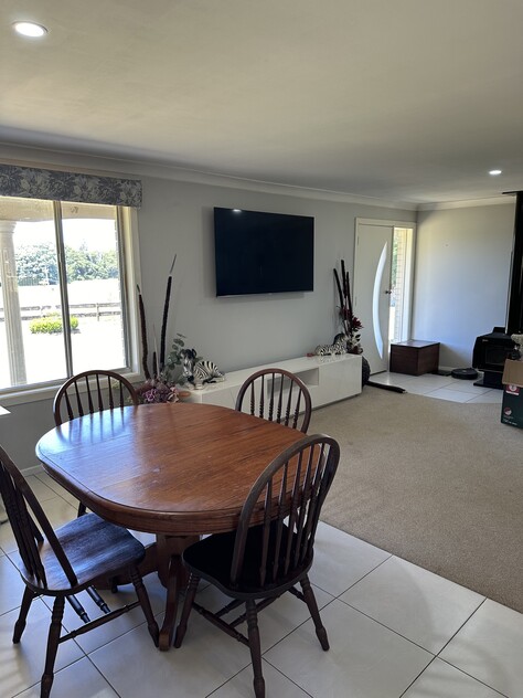 Idyllic Country Home on the edge of a charming friendly township, Close to Coffs Harbour.