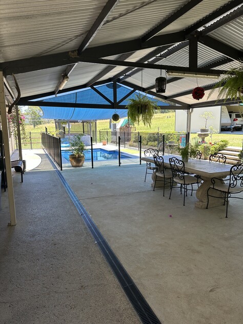 Idyllic Country Home on the edge of a charming friendly township, Close to Coffs Harbour.