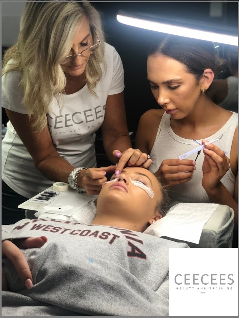 Turnkey Opportunity in Beauty Education with 6-Figure Income Stream - Act Now!