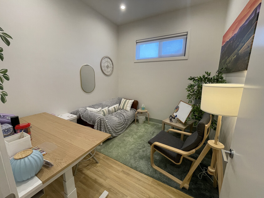 Aesthetic & Affordable Therapy Rooms Flexible Rentals, Fully Serviced - Narre Warren North