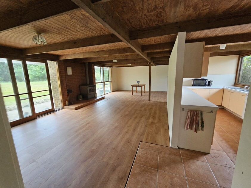 390 acres, House, Pasture, Plantation, Deer, Ferns, Waterfalls...