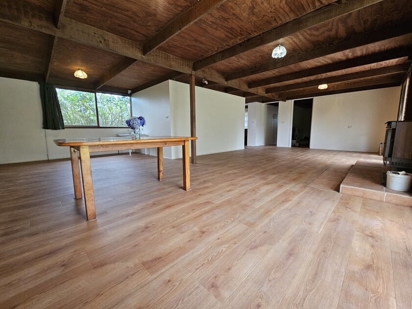 390 acres, House, Pasture, Plantation, Deer, Ferns, Waterfalls...