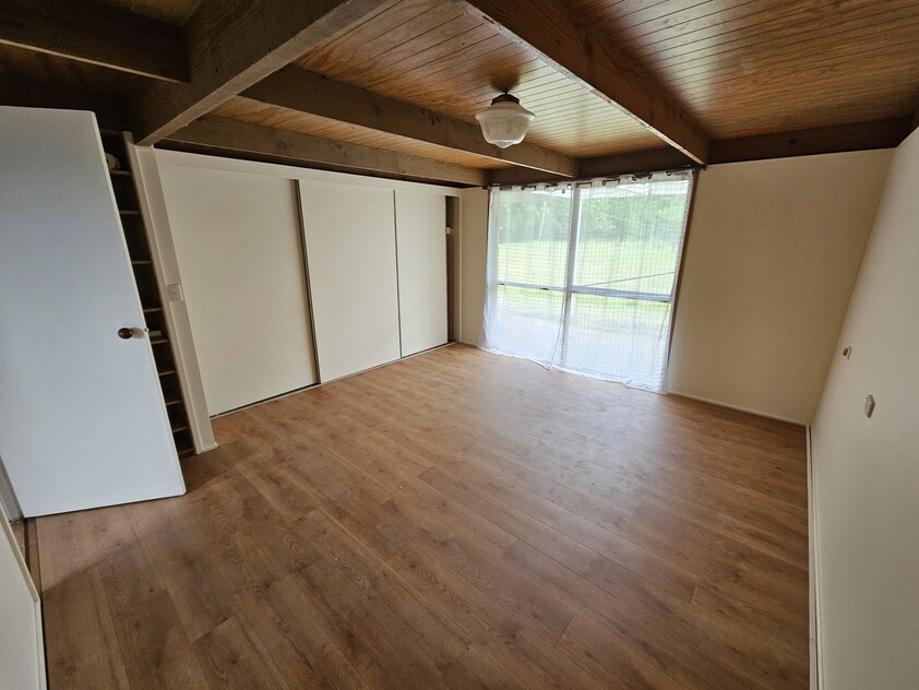 390 acres, House, Pasture, Plantation, Deer, Ferns, Waterfalls...