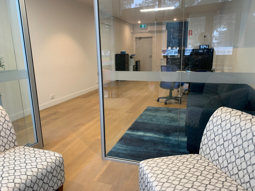 RETAIL / CAFE /OFFICE / MEDICAL or PROFESSIONAL ROOMS- LARGE STREET EXPOSURE