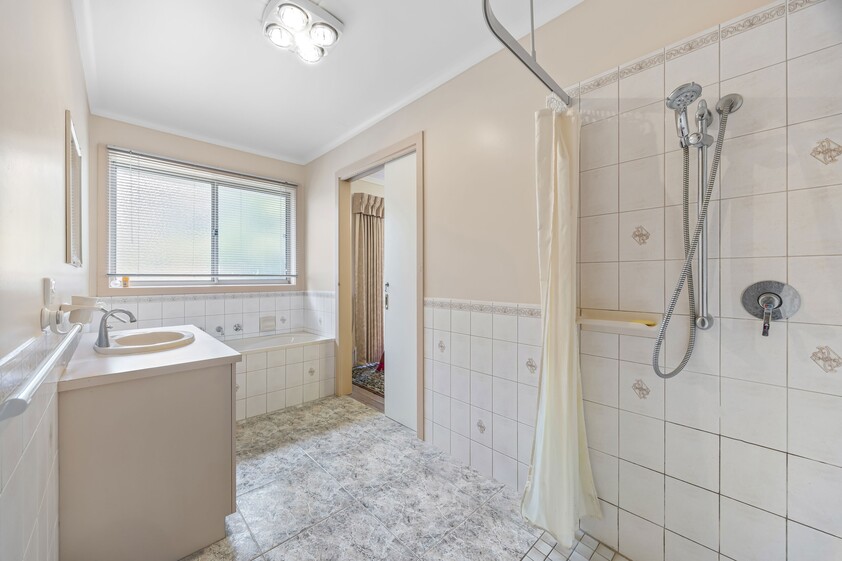 Modern Country Living with Accessibility and Space