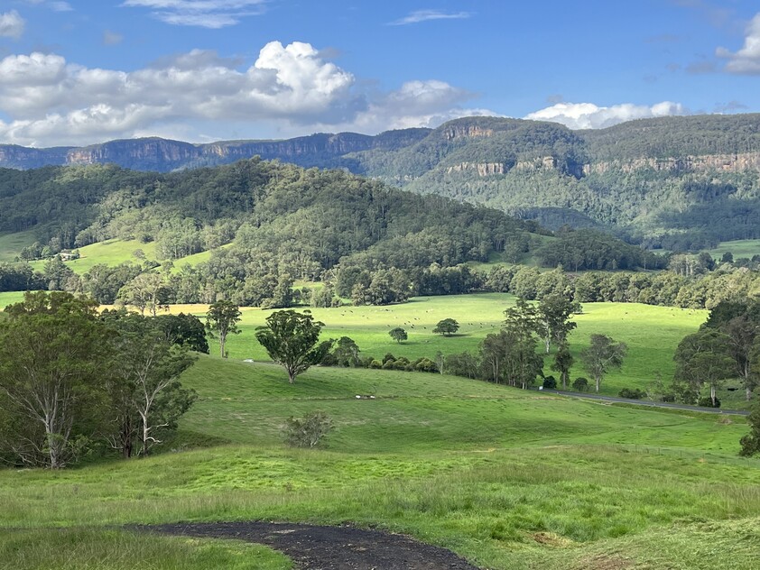 Large Land Holding Kangaroo valley 1.5 Hrs south of Sydney