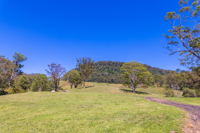 Large Land Holding Kangaroo valley 1.5 Hrs south of Sydney