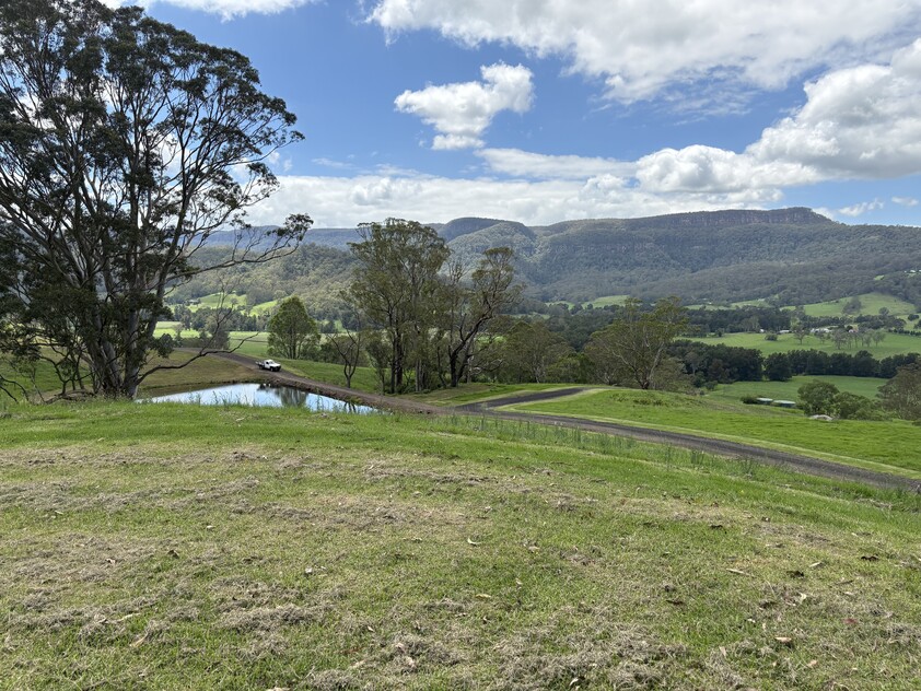 Large Land Holding Kangaroo valley 1.5 Hrs south of Sydney