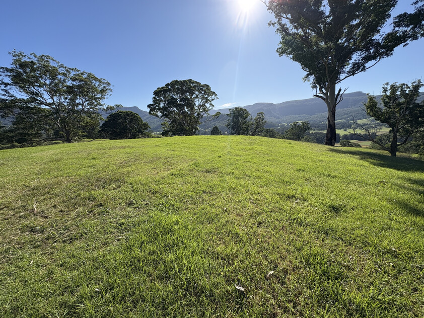 Large Land Holding Kangaroo valley 1.5 Hrs south of Sydney