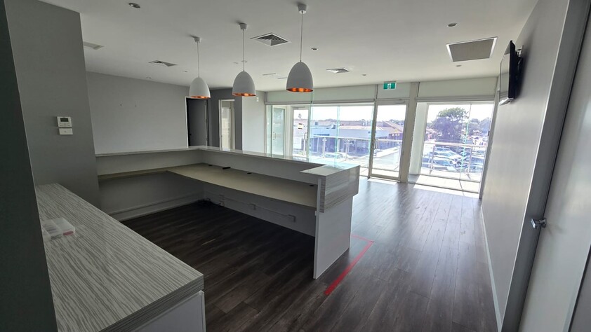 11- Room Medical Specialist Suite for Lease in Patterson Lakes