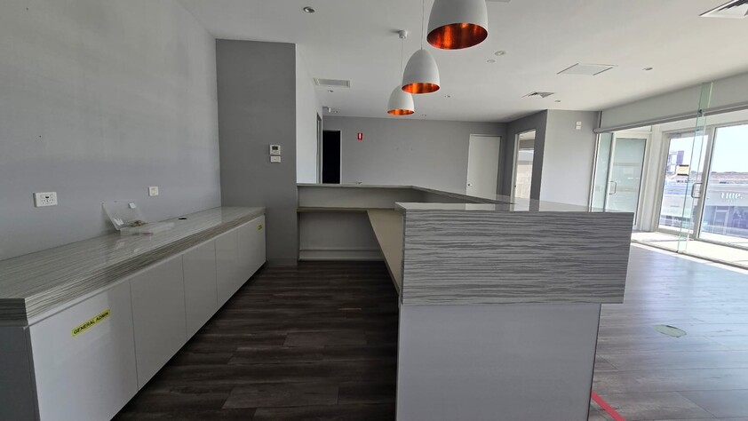 11- Room Medical Specialist Suite for Lease in Patterson Lakes