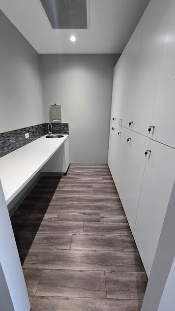 11- Room Medical Specialist Suite for Lease in Patterson Lakes