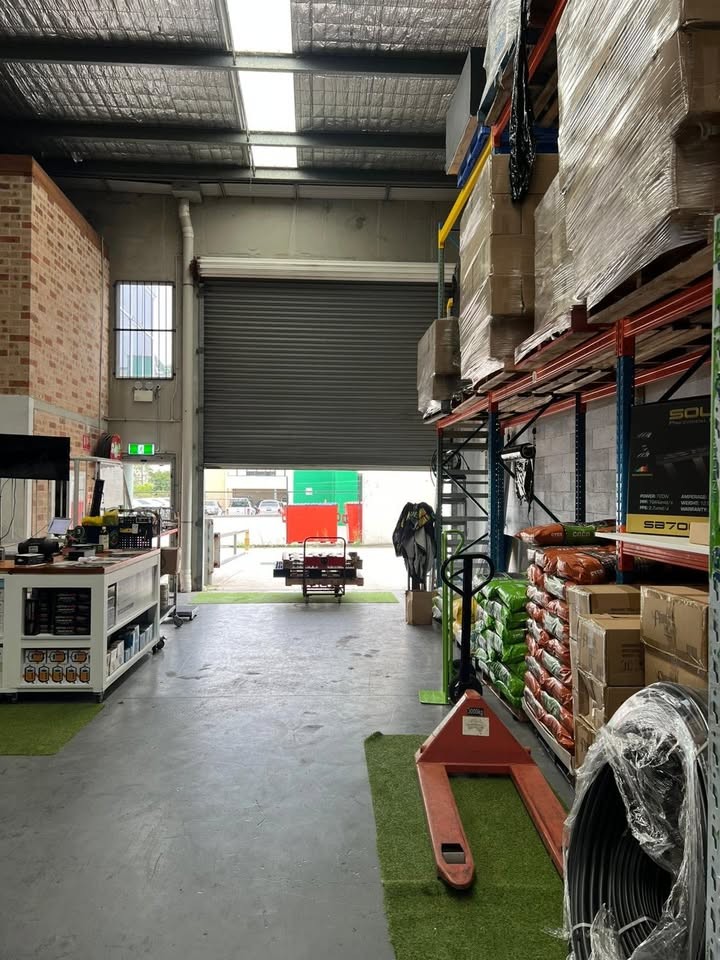 PRIME FRONT UNIT WAREHOUSE FOR LEASE ARNDELL PARK