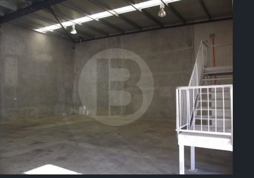 PRIME FRONT UNIT WAREHOUSE FOR LEASE ARNDELL PARK