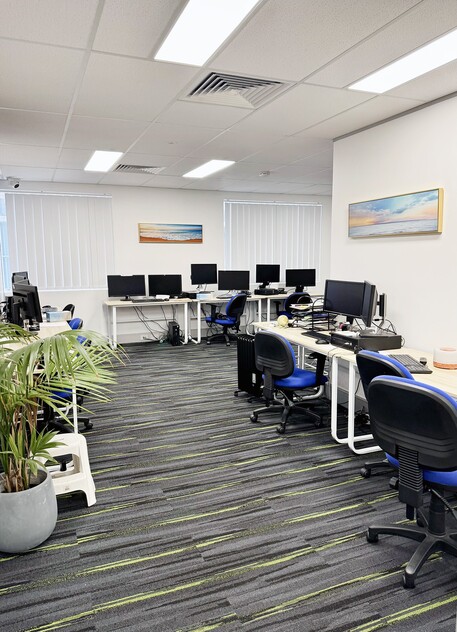 Modern 128 sqm Office Prime Location Near CBD & Central Station