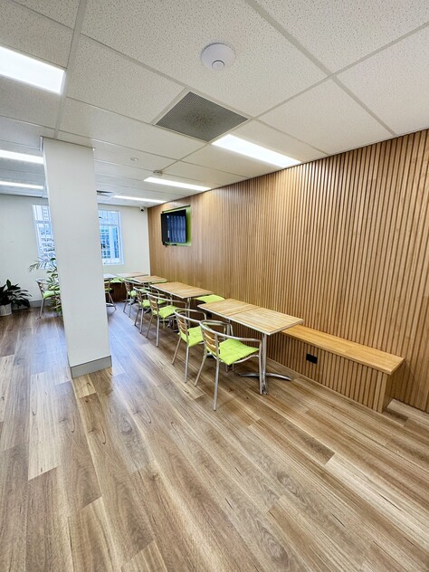 Modern 128 sqm Office Prime Location Near CBD & Central Station